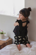 将图片加载到图库查看器,Black Ribbon Outfit Set