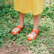 Load image into Gallery viewer, 'Ribbon Bong Bong' Jelly Shoes