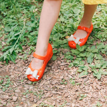 Load image into Gallery viewer, 'Ribbon Bong Bong' Jelly Shoes
