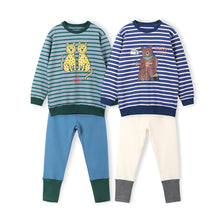 将图片加载到图库查看器,'Animal Friends' Top and Bottom Set