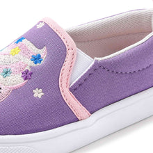 将图片加载到图库查看器,Bread Barbershop 'I am Cupcake' Slip-On Shoes