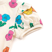 将图片加载到图库查看器,flower pattern ivory t-shirt