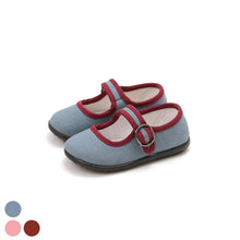 Load image into Gallery viewer, 'Cream Puff' Slip-On Shoes