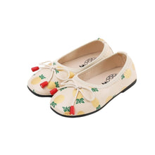 Load image into Gallery viewer, 'Berry Fine' Flat Shoes