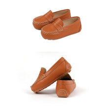 Load image into Gallery viewer, 'V V' Loafers