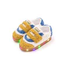 Load image into Gallery viewer, kids led fur sneakers