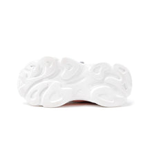 将图片加载到图库查看器,toddler and kids pink sneakers