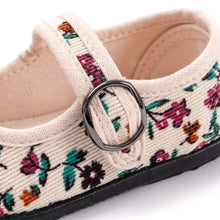 Load image into Gallery viewer, girls ivory slip on shoes