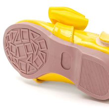 将图片加载到图库查看器,girls yellow mary jane shoes