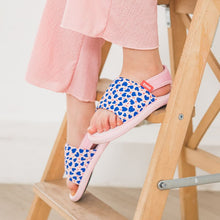 将图片加载到图库查看器,kids indoor slippers