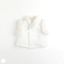 将图片加载到图库查看器,korean hanbok fur vest