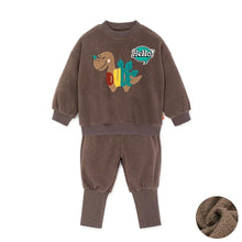 将图片加载到图库查看器,boys brown dinosaur set