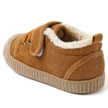 将图片加载到图库查看器,kids camel fur sneakers