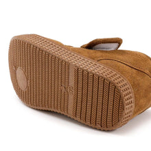 Load image into Gallery viewer, kids brown fur boots