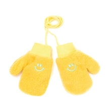 将图片加载到图库查看器,kids yellow smiley mittens