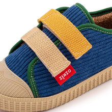 Load image into Gallery viewer, boys fur sneakers