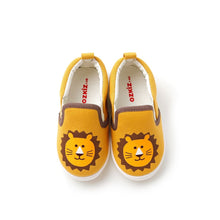 Load image into Gallery viewer, kids lion slip on shoes
