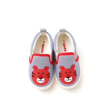 将图片加载到图库查看器,kids tiger slip on shoes