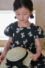 Load image into Gallery viewer, Blackbell Dress (Hat Set)
