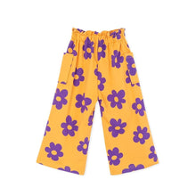 Load image into Gallery viewer, &#39;Butter Flower&#39; Pants
