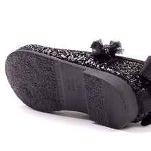 Load image into Gallery viewer, girls mary jane shoes with fur
