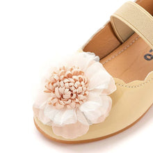 Load image into Gallery viewer, girls yellow flower mary jane shoes
