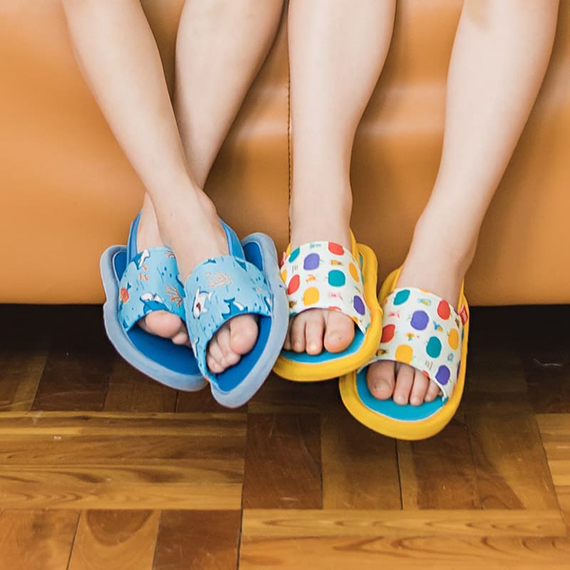 【関税＆送料込み】ChloAC Slippers Amazon.com: ZKLCRYTR I Love Berkshire County Slippers For